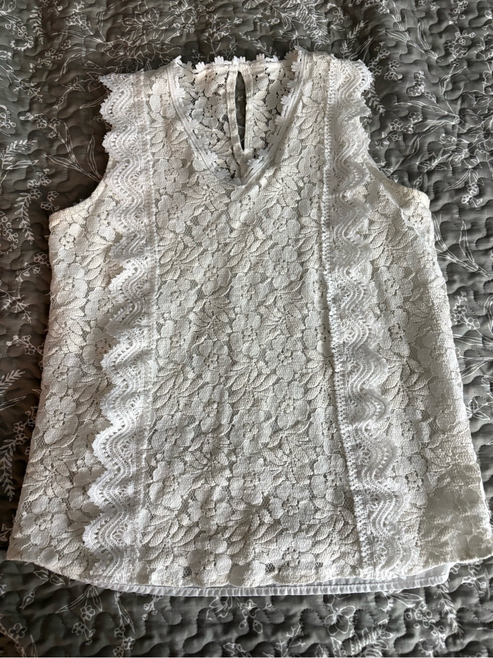 Sleeveless White Lace V-Neck Top